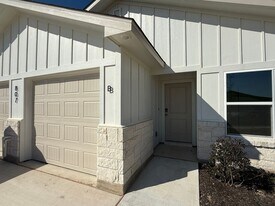 807 Wax Myrtle Ct in Killeen, TX - Building Photo