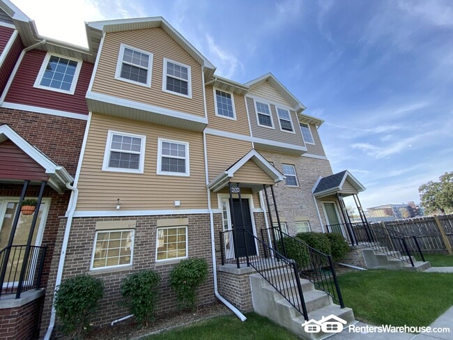 property at 2122 High St