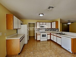 3049 Holland Dr in Orlando, FL - Building Photo - Building Photo