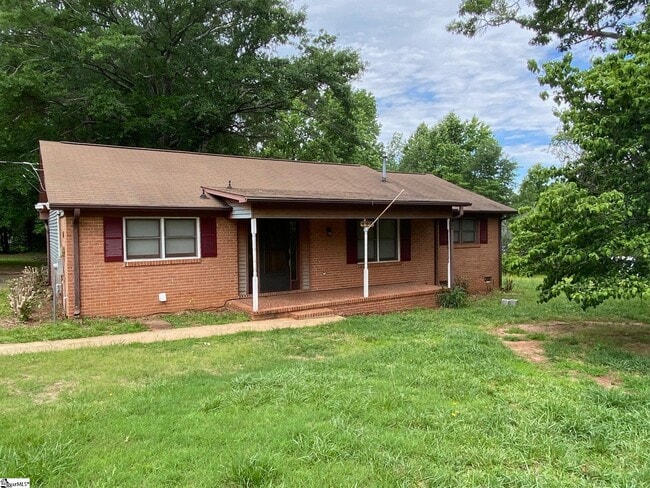 property at 493 Tanyard Rd
