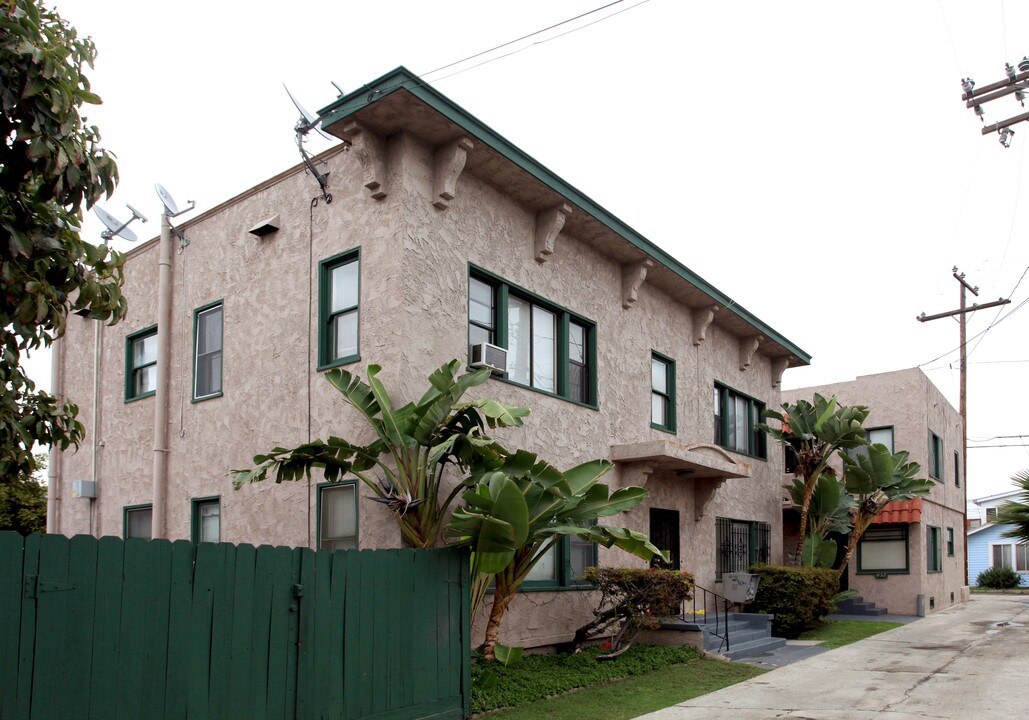 428-432 Bonito Ave in Long Beach, CA - Building Photo