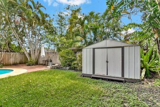 1328 N Andrews Ave in Fort Lauderdale, FL - Building Photo - Building Photo