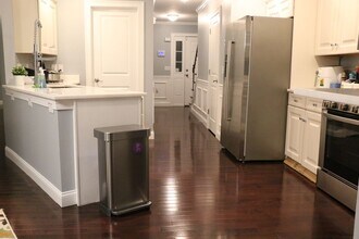 504 Sea St in Quincy, MA - Building Photo - Building Photo