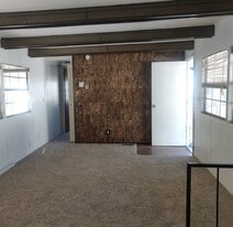 2627 S Lamb Blvd in Las Vegas, NV - Building Photo