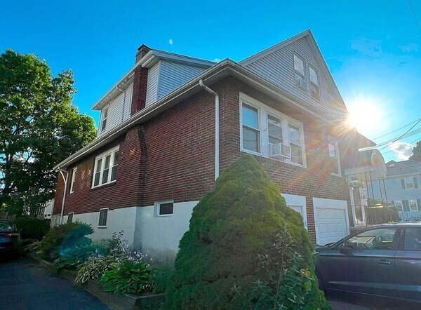 12 Homer St, Unit 2 in Watertown, MA - Building Photo - Building Photo