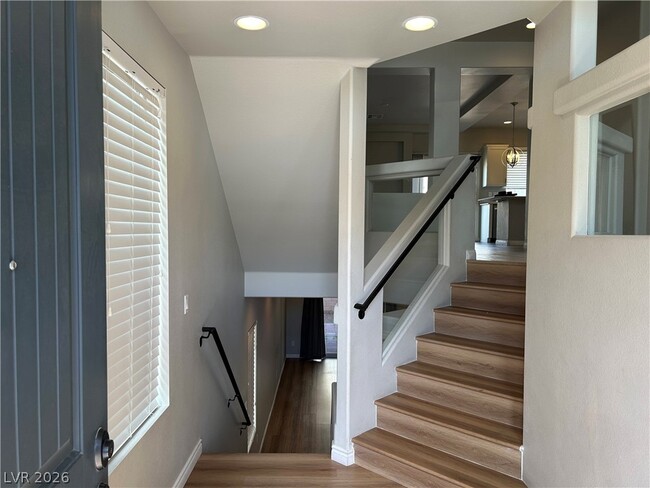 6398 Jackson Spring Rd in Las Vegas, NV - Building Photo - Building Photo