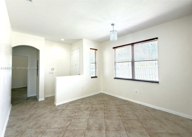 23701 SW 110th Ave in Homestead, FL - Foto de edificio - Building Photo