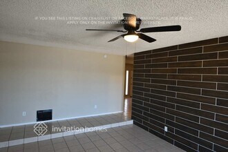 3017 N 86th Ave in Phoenix, AZ - Building Photo - Building Photo