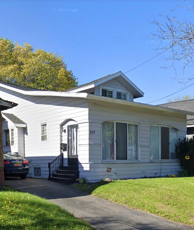 837 Ridgeway Ave Rentals in Rochester, NY