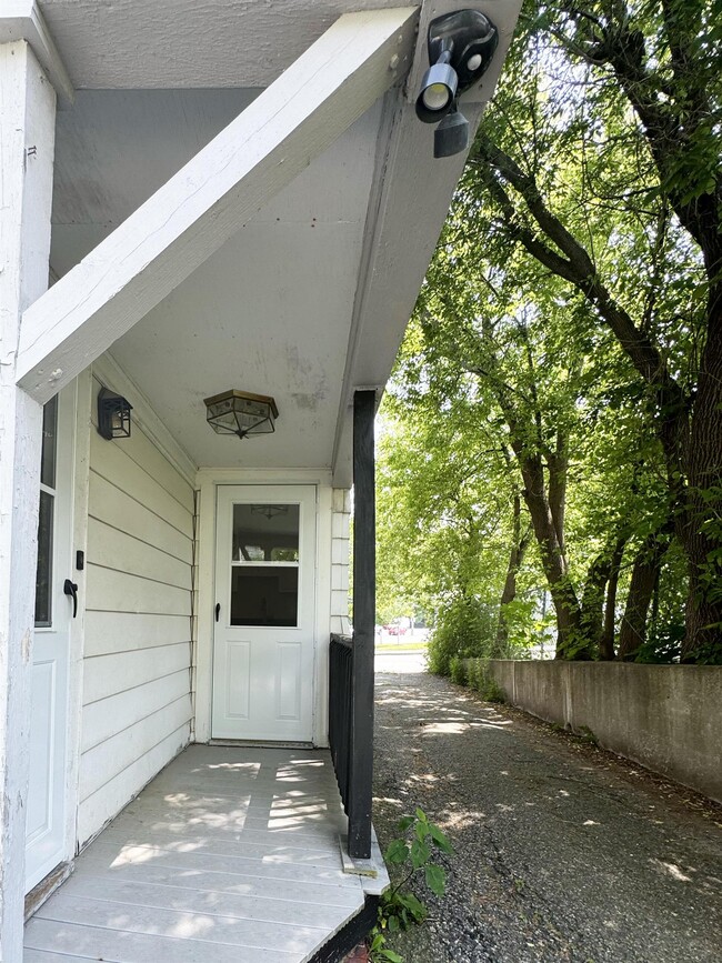 property at 48 New York St