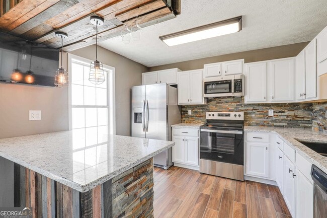 property at 130 Chastain Loop