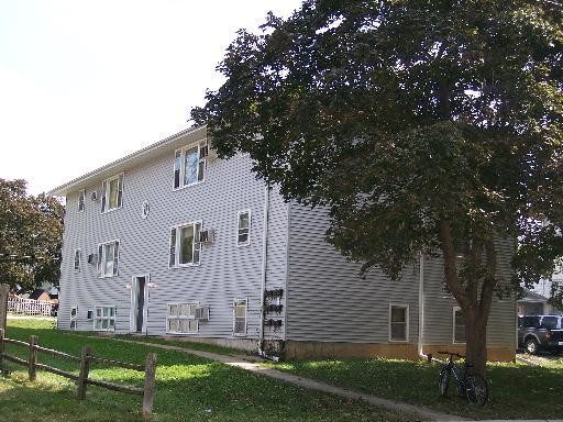 234 S Emmett St in Genoa, IL - Building Photo