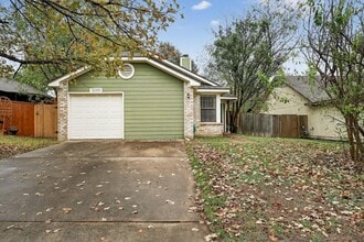 12331 Limerick Ave in Austin, TX - Building Photo - Building Photo