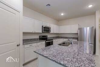 35285 W San Capistrano Ave in Maricopa, AZ - Building Photo - Building Photo