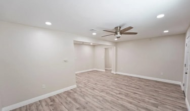 3619 L St in Bakersfield, CA - Foto de edificio - Building Photo