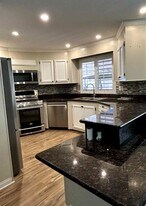 39281 Palm Greens Pkwy in Palm Desert, CA - Building Photo