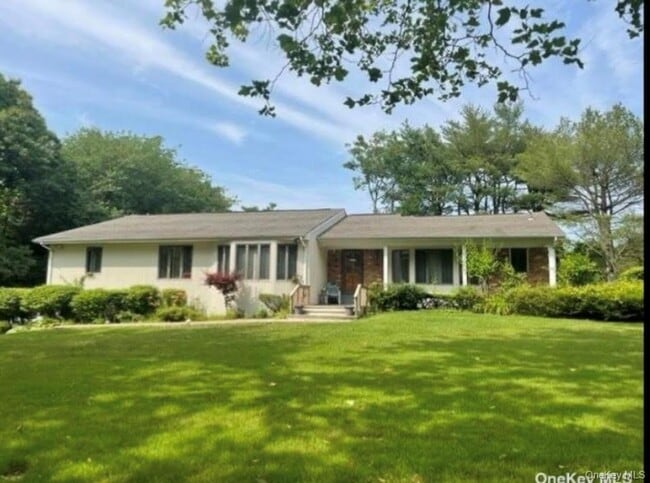property at 17 Threepence Dr