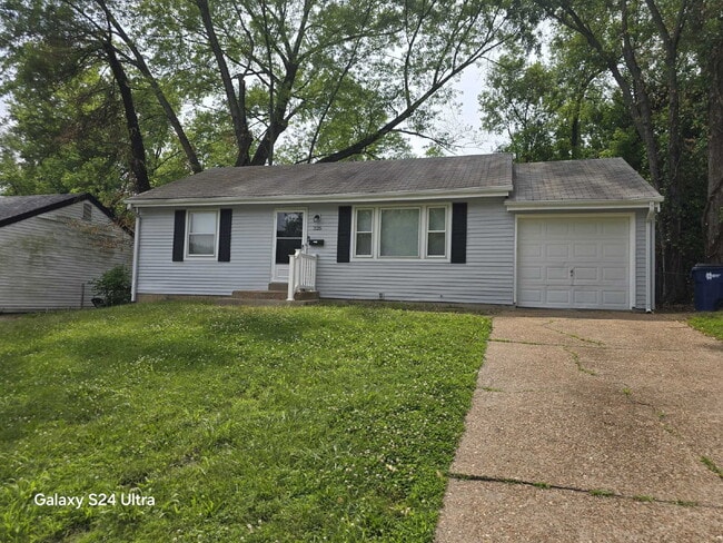 property at 325 S Marguerite Ave