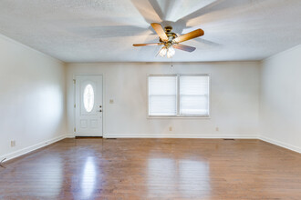 111 Daniels Dr in Franklin, TN - Building Photo - Building Photo