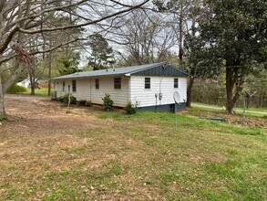 272 Watkins Dr in Charlotte Court House, VA - Building Photo - Building Photo