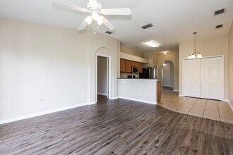 11011 Whitecap Dr in Riverview, FL - Building Photo - Building Photo