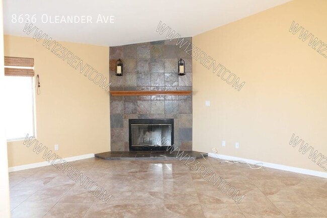 8636 Oleander Ave in California City, CA - Building Photo - Building Photo