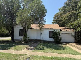 301 Cloud St in Killeen, TX - Building Photo