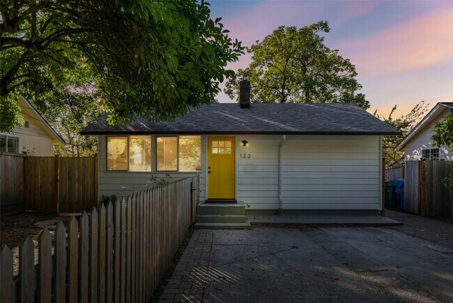 123 Martin Luther King Jr Way in Seattle, WA - Building Photo - Building Photo