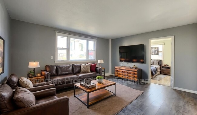 property at 811 7th Ave N