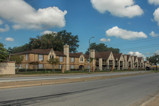 Sharon Park in Houston, TX - Foto de edificio - Building Photo