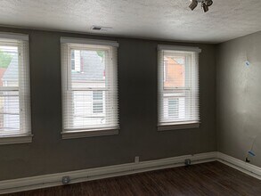 19 Kosciusko Way in Pittsburgh, PA - Building Photo - Building Photo