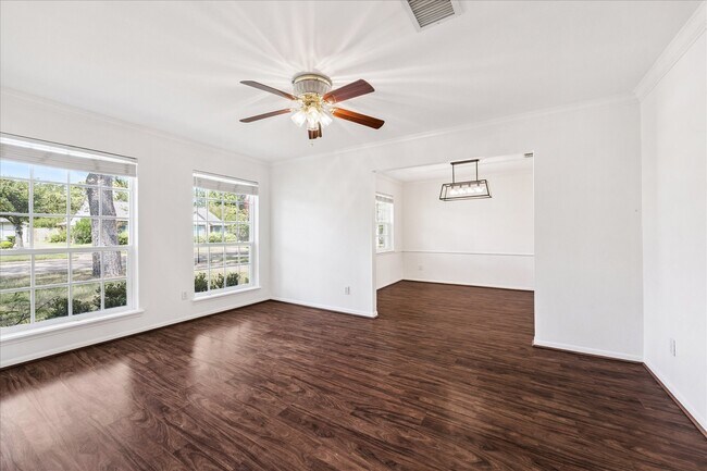 2314 Eaglerock Dr in Houston, TX - Building Photo - Building Photo