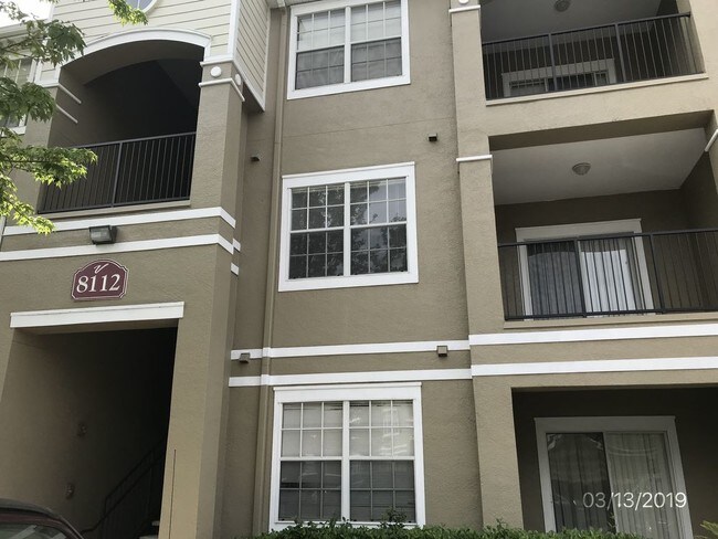 8112 Claire Ann Dr-Unit -202 in Orlando, FL - Foto de edificio - Building Photo