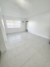 531 C St in Lake Worth Beach, FL - Foto de edificio - Building Photo