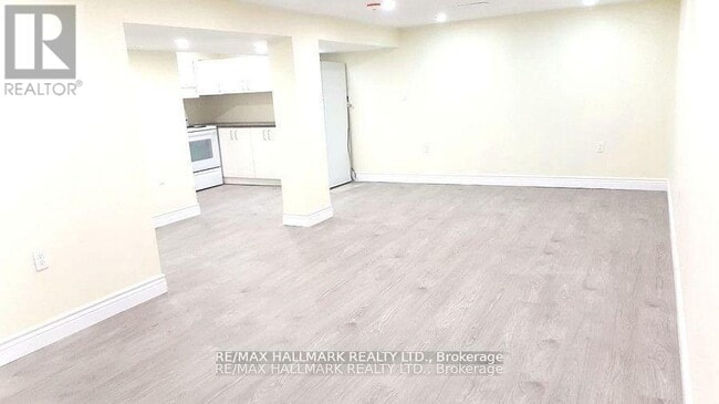 9884 Bayview Ave in Richmond Hill, ON - Building Photo - Building Photo