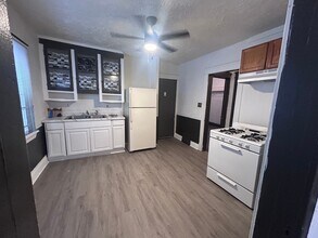 2948 E 125th St in Cleveland, OH - Building Photo - Building Photo