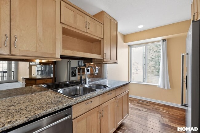 6305 W 6th Ave in Denver, CO - Foto de edificio - Building Photo