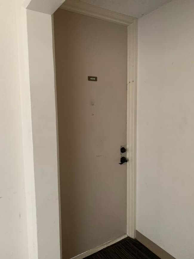 909 Ala Nanala St in Honolulu, HI - Building Photo - Building Photo