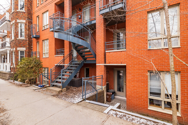 1682 Gilford St in Montréal, QC - Building Photo - Building Photo