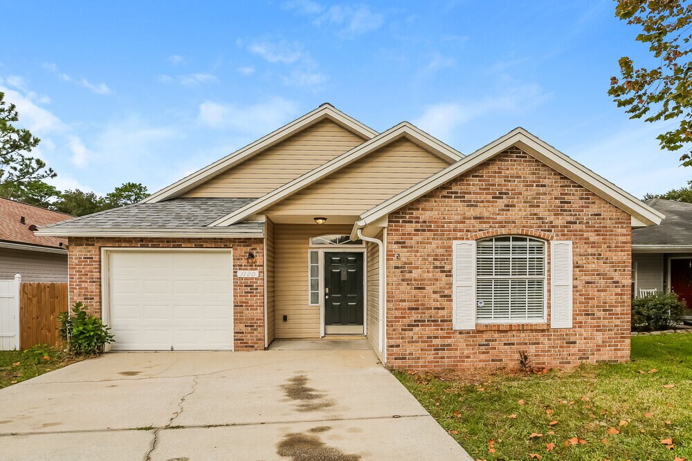 1120 Creeks Ridge Rd in Jacksonville, FL - Building Photo