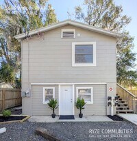 5646 Windermere Dr in Jacksonville, FL - Building Photo