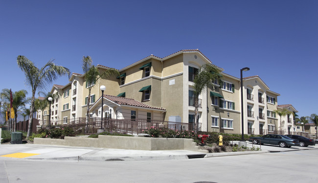 Loma Linda Commons in Loma Linda, CA - Building Photo - Building Photo