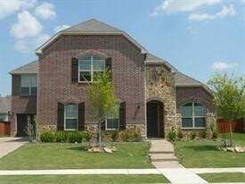 2725 Trophy Club Dr in Roanoke, TX - Building Photo
