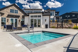 Vista in Ogden, UT - Building Photo