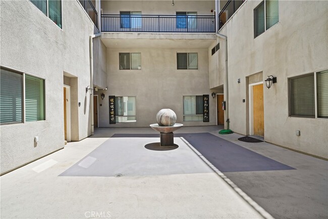 11312 Huston St in Los Angeles, CA - Building Photo - Building Photo