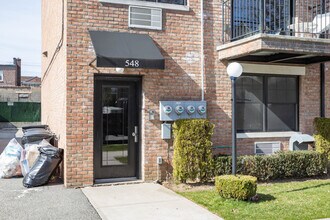 538 E 87th St in Brooklyn, NY - Foto de edificio - Building Photo