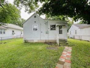 922 W 15th St in Muncie, IN - Building Photo - Building Photo