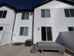 2993 W LaGrand St in Cedar City, UT - Building Photo - Building Photo