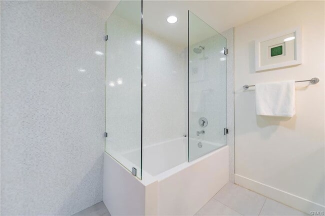 property at 482 S Arroyo Pkwy