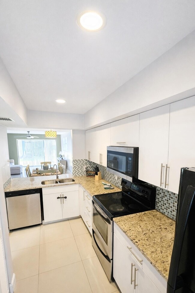 11596 NW 45th St in Coral Springs, FL - Building Photo - Building Photo